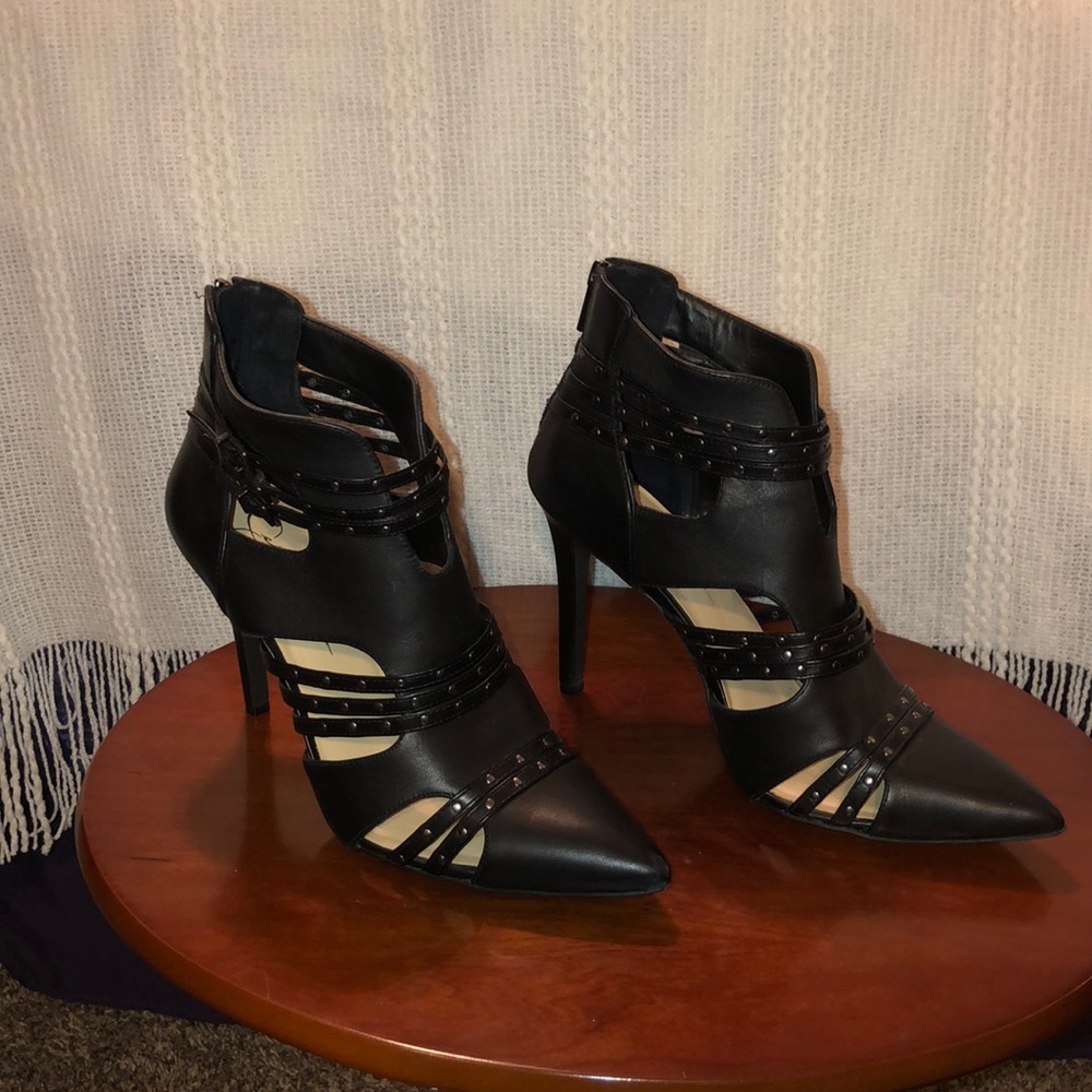 Jessica Simpson- Shoes